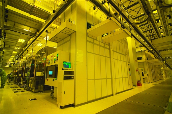 一块晶圆卖32万元！台积电1.6nm工艺再次涨价50％