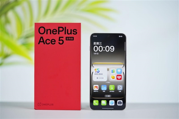性能最强天玑手机！一加Ace 5至尊版图赏