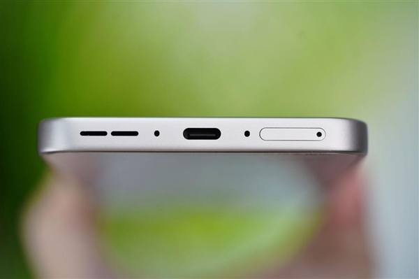 性能最强天玑手机！一加Ace 5至尊版图赏