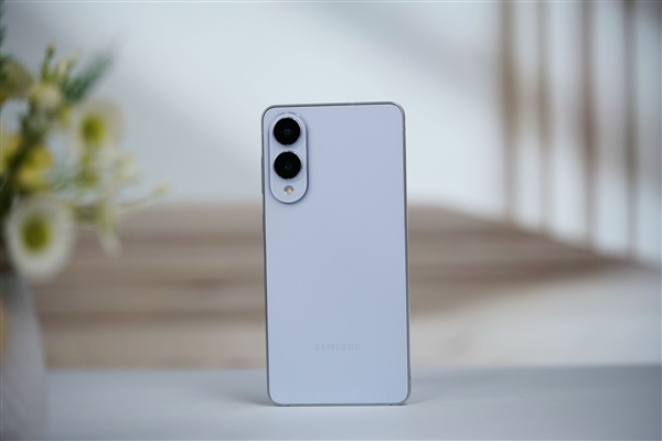 5.8mm超薄旗舰！三星Galaxy S25 Edge图赏