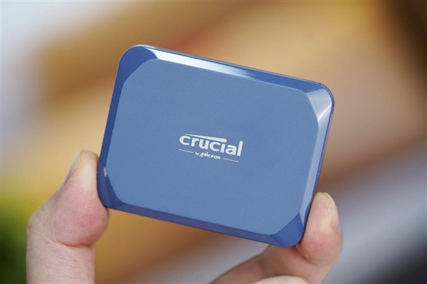 3米摔不坏！英睿达X10 Portable SSD图赏