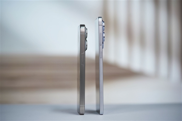 5.8mm超薄旗舰！三星Galaxy S25 Edge图赏