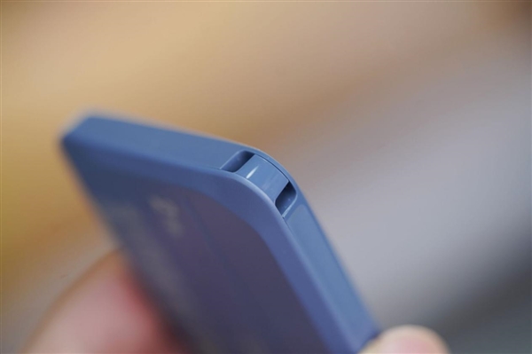 3米摔不坏！英睿达X10 Portable SSD图赏