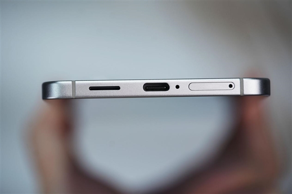 5.8mm超薄旗舰！三星Galaxy S25 Edge图赏