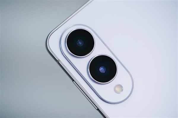 5.8mm超薄旗舰！三星Galaxy S25 Edge图赏