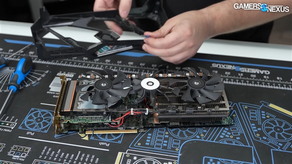 疯狂改造！显卡华丽变身PC整机：竟真的跑起来了