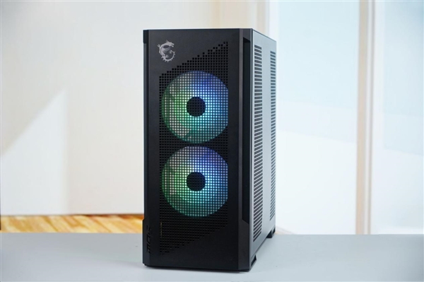 性能与颜值兼具！微星全家桶装机PC图赏