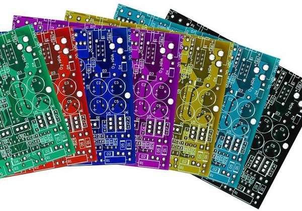 显卡/主板PCB颜色越深性能越强吗：一文读懂