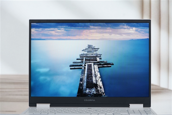 RTX 5080战神！七彩虹隐星G16 Pro笔记本图赏