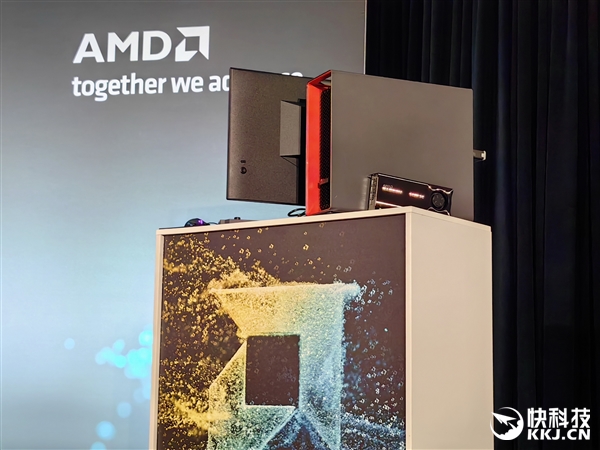 AMD Zen5线程撕裂者9000深入揭秘:领先竞品最多145%!四大金刚护卫