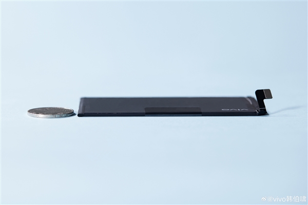 vivo X Fold5首发第四代硅负极电池：比一元硬币还薄 6000mAh行业最大