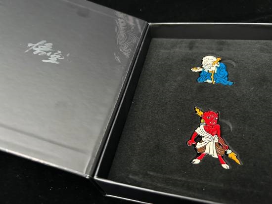 《黑神话：悟空》国行实体版开箱！铁盒徽章超精致