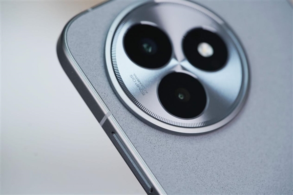 天玑9400+满血旗舰！Redmi K80至尊版图赏