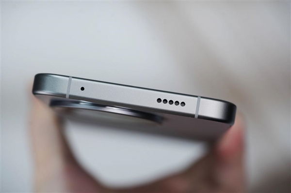 天玑9400+满血旗舰！Redmi K80至尊版图赏