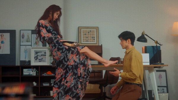 上线后即引热议！《捞女游戏》宣布改名《情感反诈模拟器》