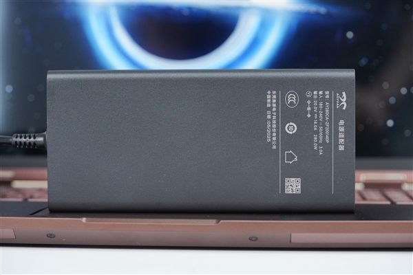 新一代六边形战士！七彩虹iGame M16 Origo图赏