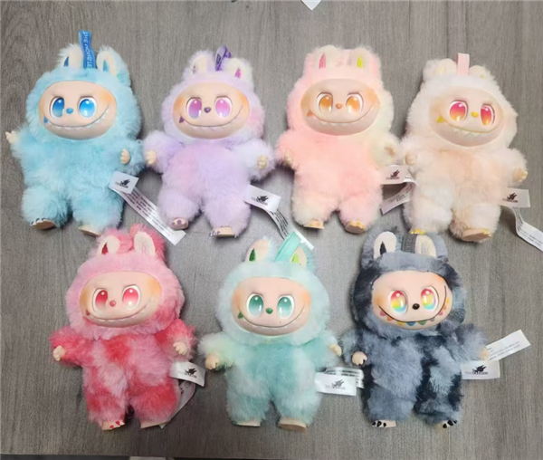 拉布布被炒到天价后 泡泡玛特昨天把黄牛砸破防了