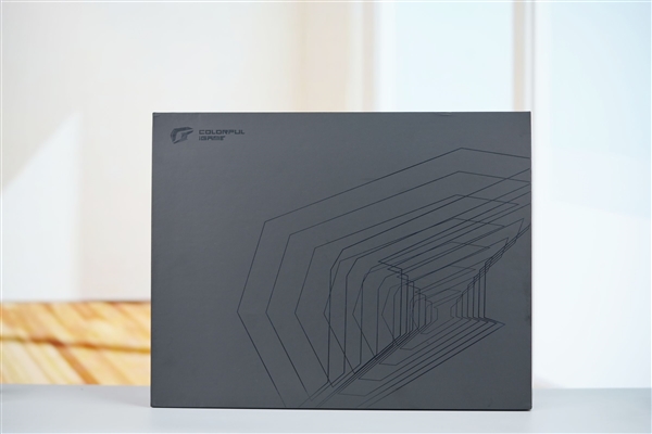 新一代六边形战士！七彩虹iGame M16 Origo图赏