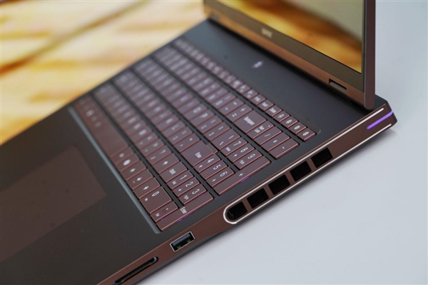 新一代六边形战士！七彩虹iGame M16 Origo图赏