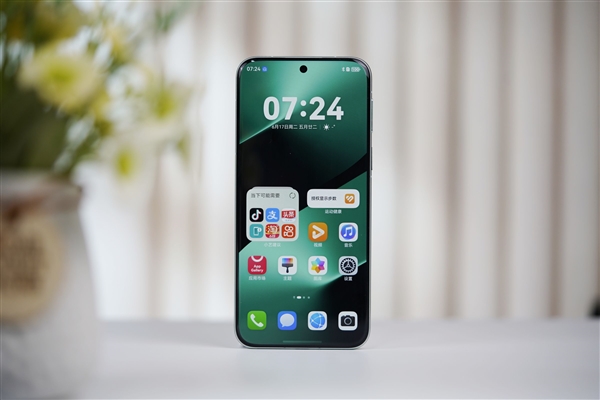 1英寸摄像头太夸张！华为Pura 80 Pro+釉青图赏