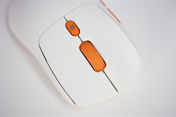 第一款自主可控高性能国产星闪鼠标！攀升炎橙星闪鼠标图赏
