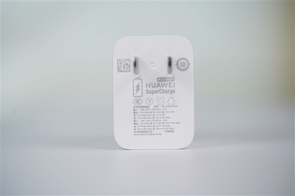 1英寸摄像头太夸张！华为Pura 80 Pro+釉青图赏