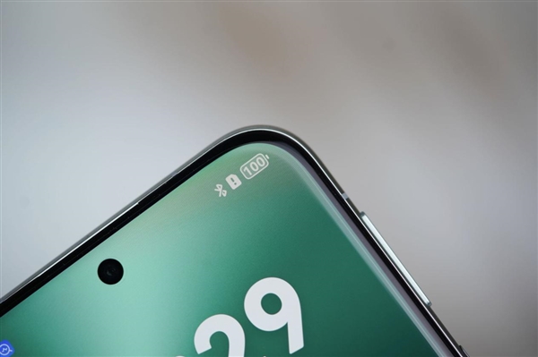 1英寸摄像头太夸张！华为Pura 80 Pro+釉青图赏