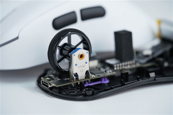 原生级双8K回报率！雷柏VT3S鼠标图赏