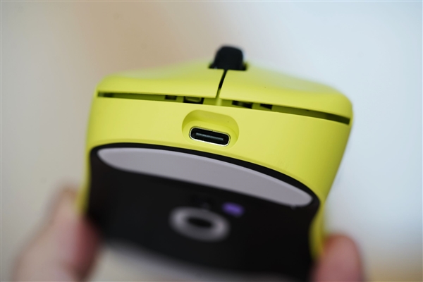 2万帧率中小手！雷柏VT3S Max鼠标图赏