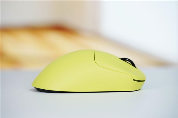 2万帧率中小手！雷柏VT3S Max鼠标图赏