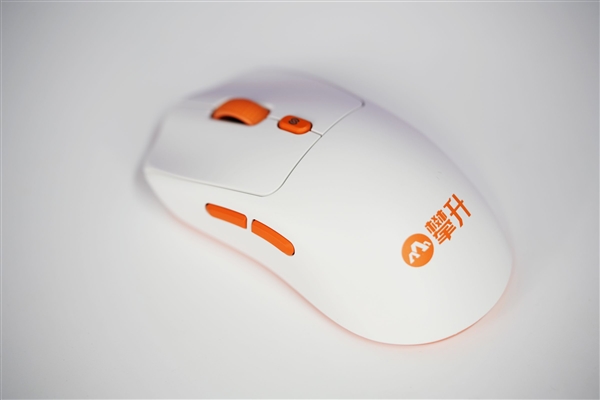 第一款自主可控高性能国产星闪鼠标！攀升炎橙星闪鼠标图赏