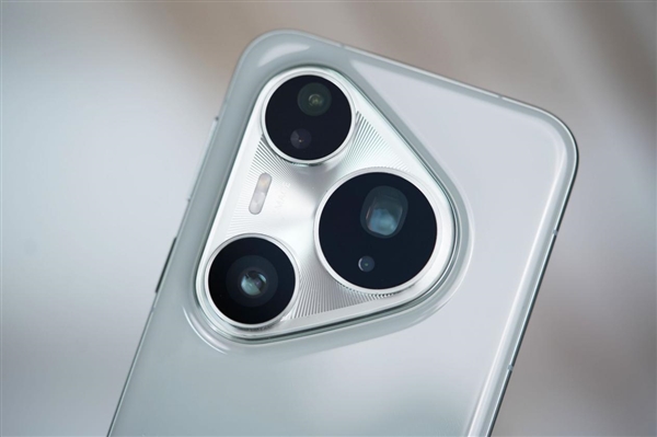 1英寸摄像头太夸张！华为Pura 80 Pro+釉青图赏