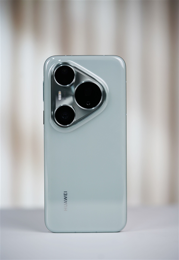 1英寸摄像头太夸张！华为Pura 80 Pro+釉青图赏