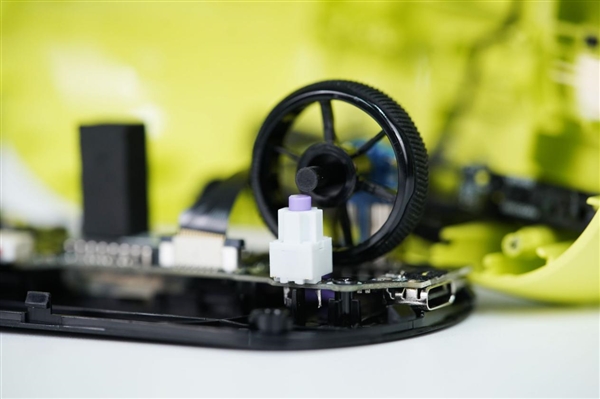 2万帧率中小手！雷柏VT3S Max鼠标图赏