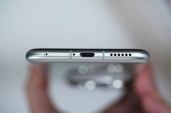 1英寸摄像头太夸张！华为Pura 80 Pro+釉青图赏