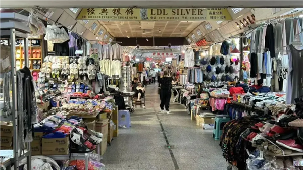 很会做生意的晋商、闽商和温商 正在拼多多上玩很新的东西