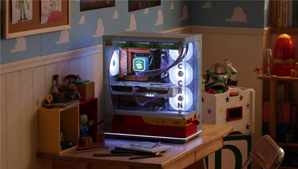 迪士尼限量联名款！微星推出《玩具总动员》30周年纪念主机