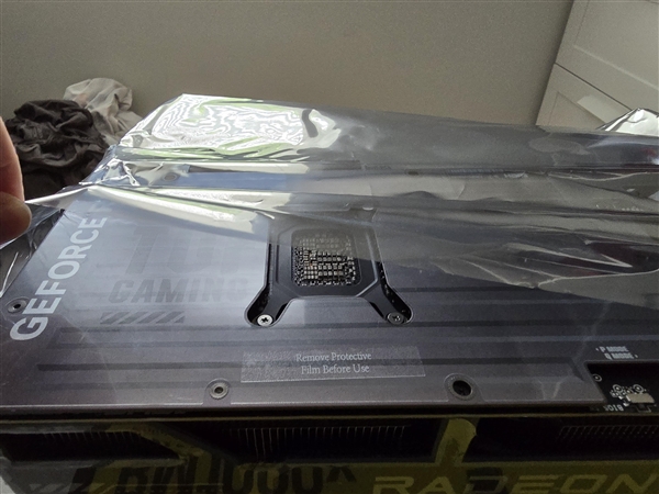 真缝合怪：AMD、NVIDIA居然出现在了同一块显卡上！