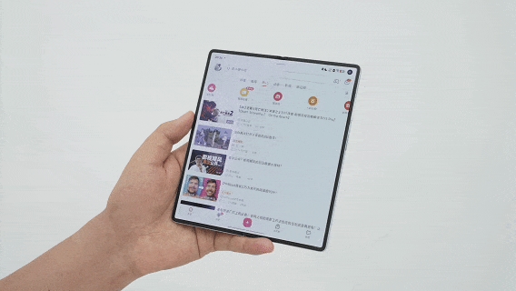 vivo刚出的这台折叠屏 我愿称它为“苹果最佳搭子”