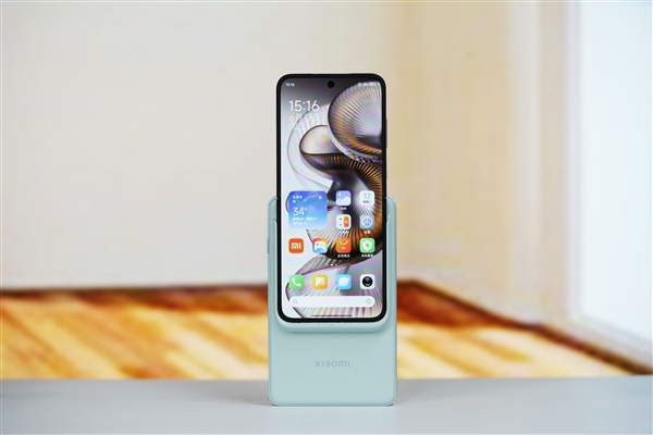 满配旗舰小折叠屏！小米MIX Flip 2图赏