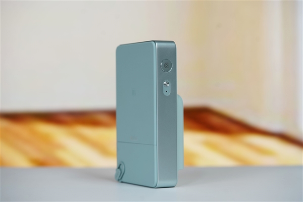 满配旗舰小折叠屏！小米MIX Flip 2图赏