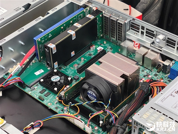 48家齐发！龙芯3C6000系列揭秘：终于开始堆核 超越三代至强只是开始