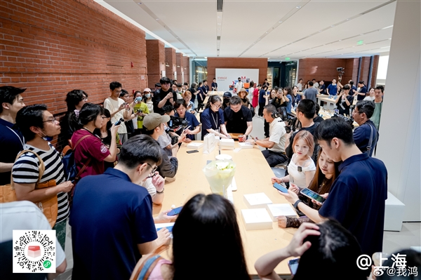 华为Pura 80 Ultra一机难求：线下门店人山人海 需要远超预期