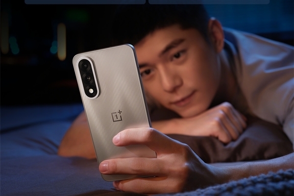 中端之王！一加Ace 5系列卖爆：激活量破200万