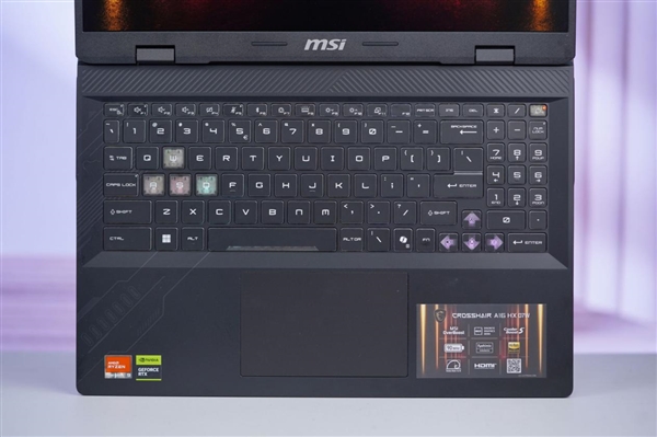 性价比水桶本新标杆！微星神影16锐龙版2025笔记本图赏