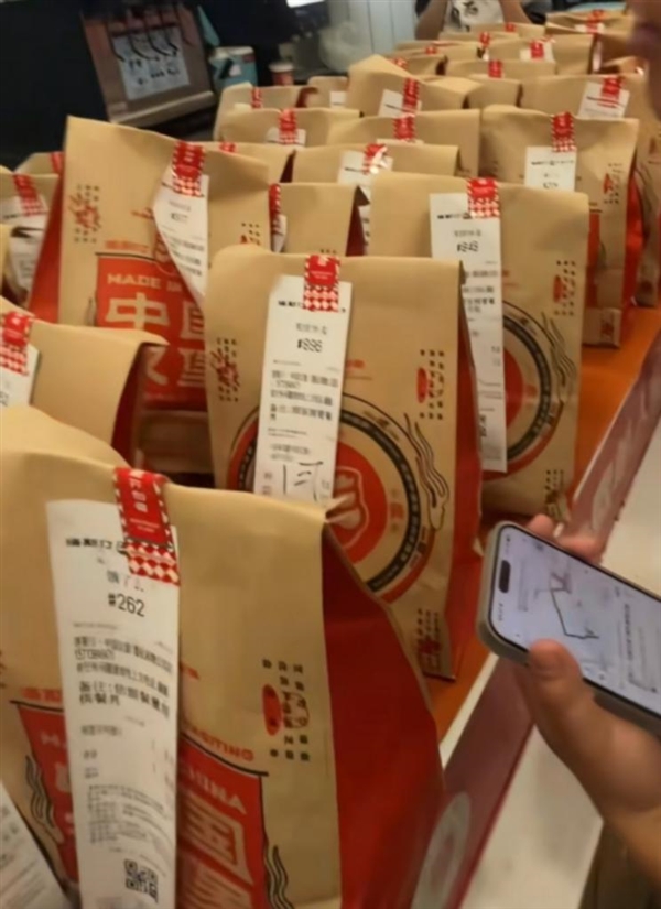 大爆单！外卖大战补贴升级 部分骑手时薪超百元