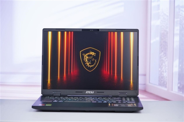 性价比水桶本新标杆！微星神影16锐龙版2025笔记本图赏