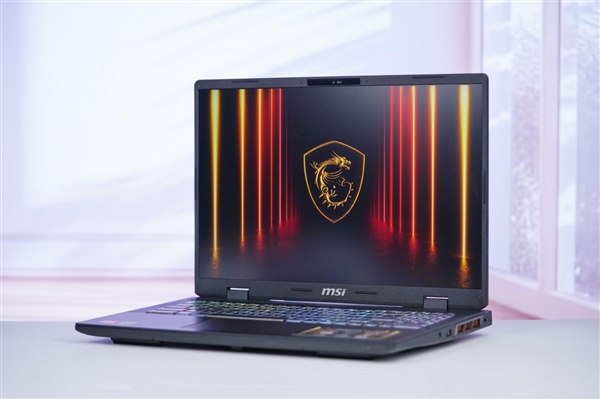 性价比水桶本新标杆！微星神影16锐龙版2025笔记本图赏