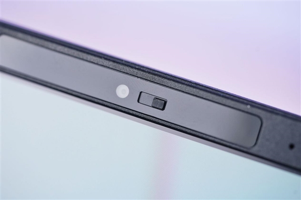 性价比水桶本新标杆！微星神影16锐龙版2025笔记本图赏