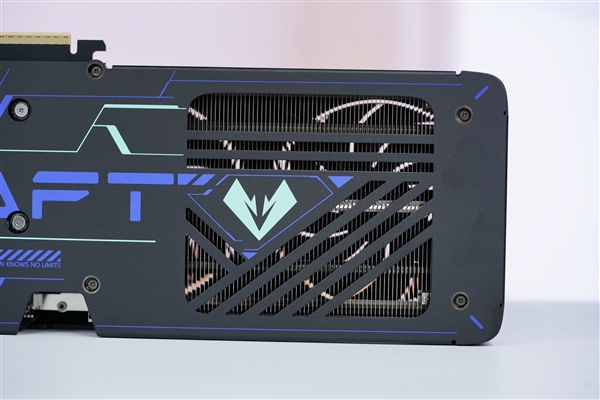 灵动双显灯效！铭瑄RTX 5060 Ti iCraft电竞之心OC 16G图赏